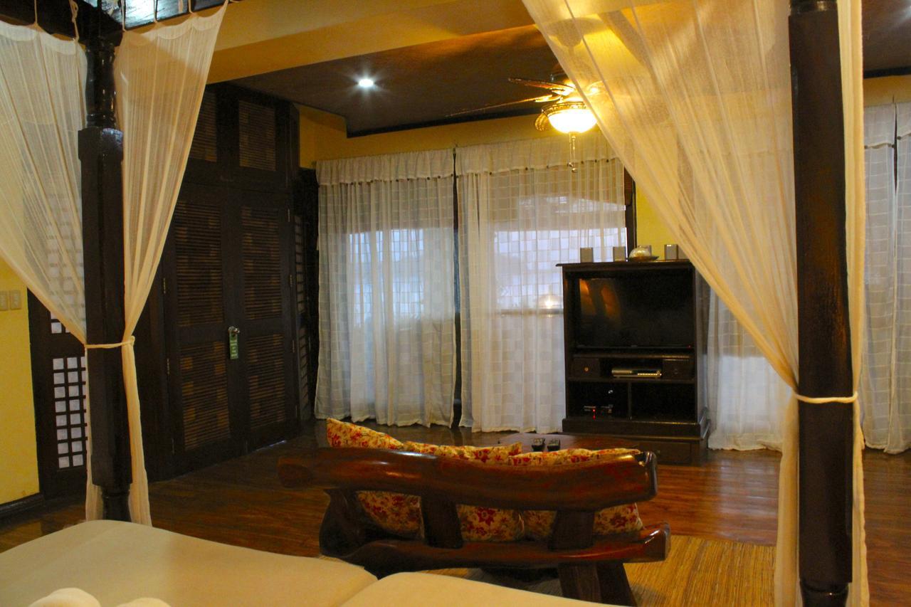 Nabulao Beach Resort Hinoba-an Exterior photo